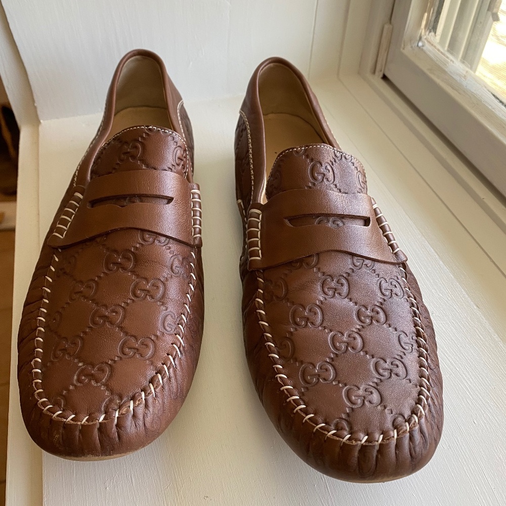 Men’s Gucci Microguccissima Pattern Leather Drivers